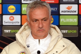 mourinho-taraftarimizin-bize-verecegiz-ozel-enerjiyle-10-eksigi-telafi-edecegiz-nziu